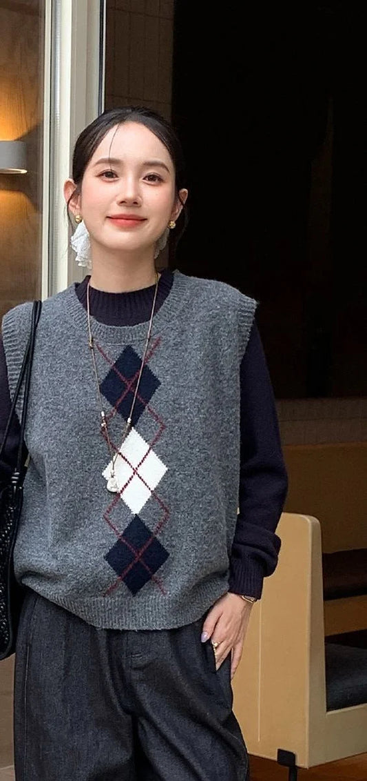 Argyle Knit Vest — image 2