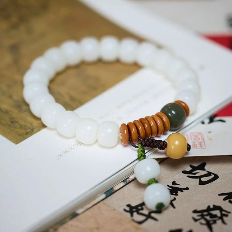 White Seed-Bead Bracelet — image 1