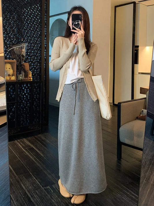 All-Wool Knit Skirt — image 2