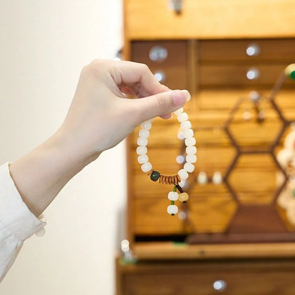 White Seed-Bead Bracelet — image 4