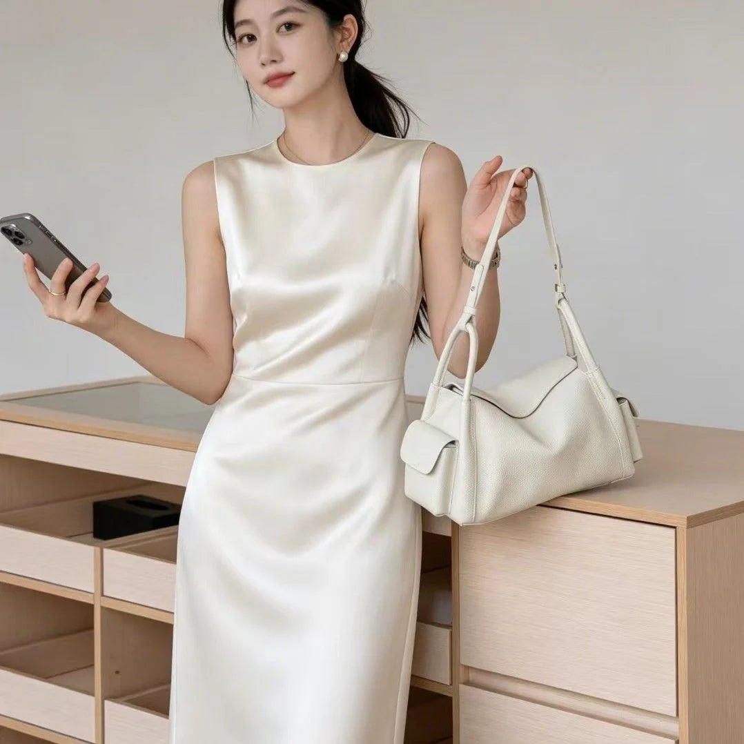 Slouchy Top-Grain Leather Shoulder Bag — image 8